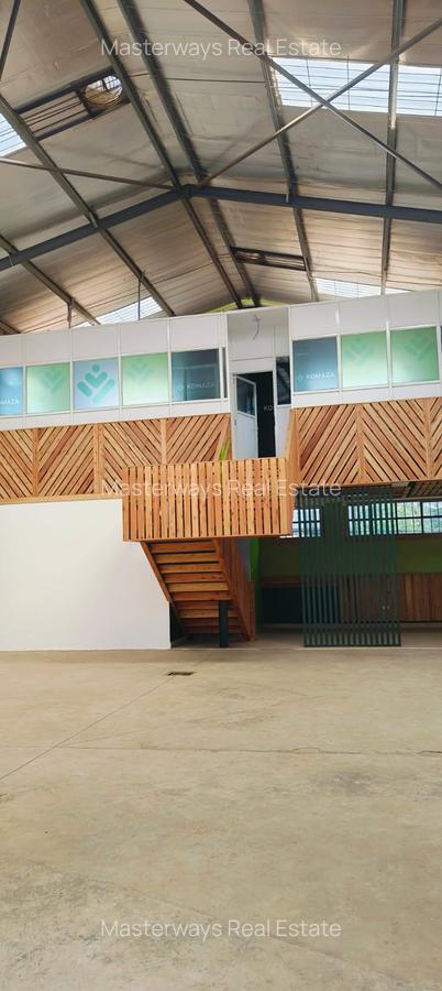 2,432 ft² Warehouse with Service Charge Included in Kamakis - 3