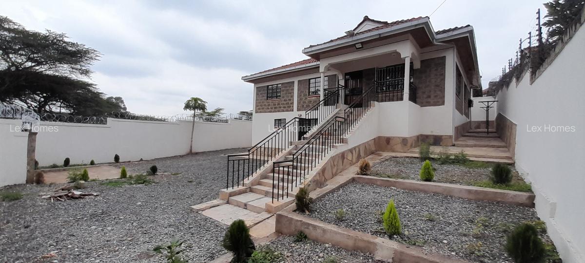 4 Bed House with En Suite at Merisho Road - 1