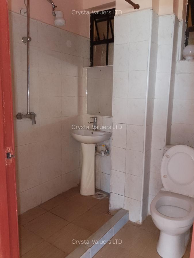 2 Bed Apartment with Lift in Highrise - 6