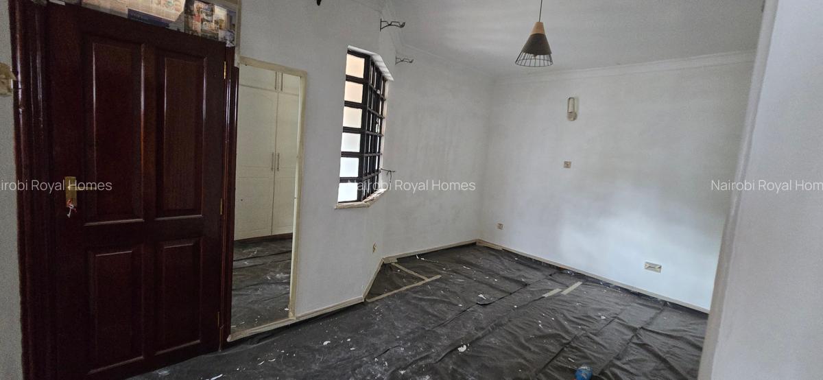 4 Bed Townhouse with En Suite at Lavington Green - 14