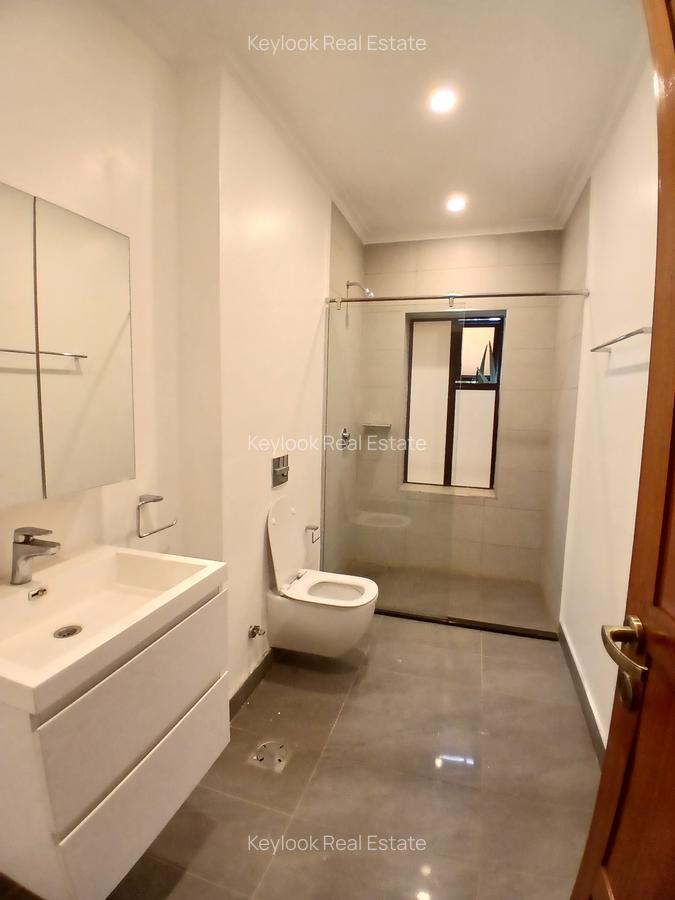 4 Bed Townhouse with En Suite in Lavington - 8