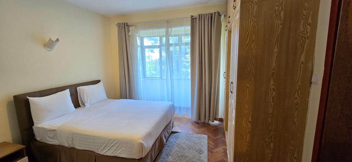 Serviced 3 Bed Apartment with En Suite at Hundreds Streets - 17