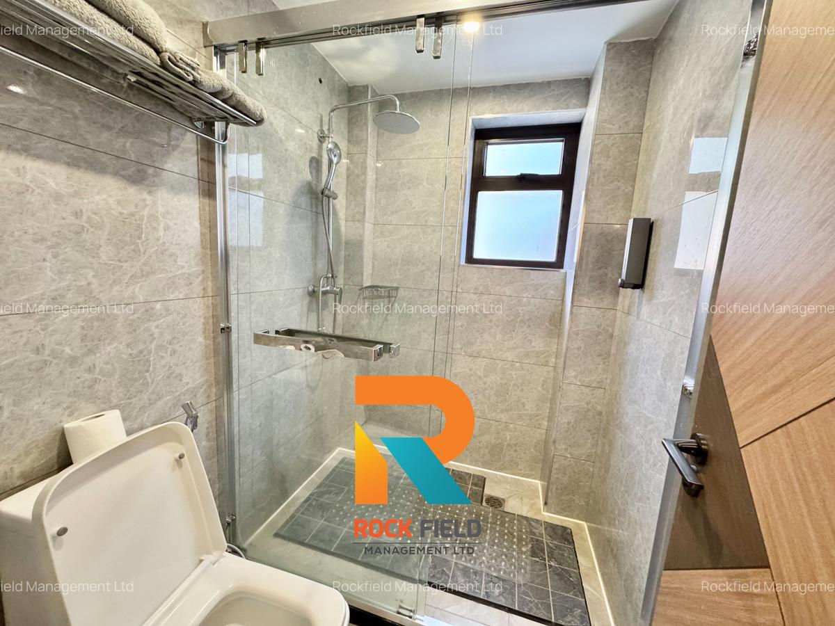 Furnished 3 Bed Apartment with En Suite in Riverside - 17