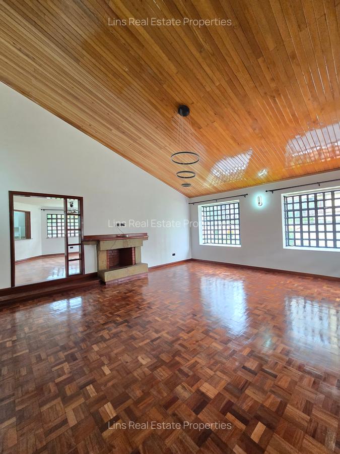 4 Bed House with En Suite in Lavington - 6