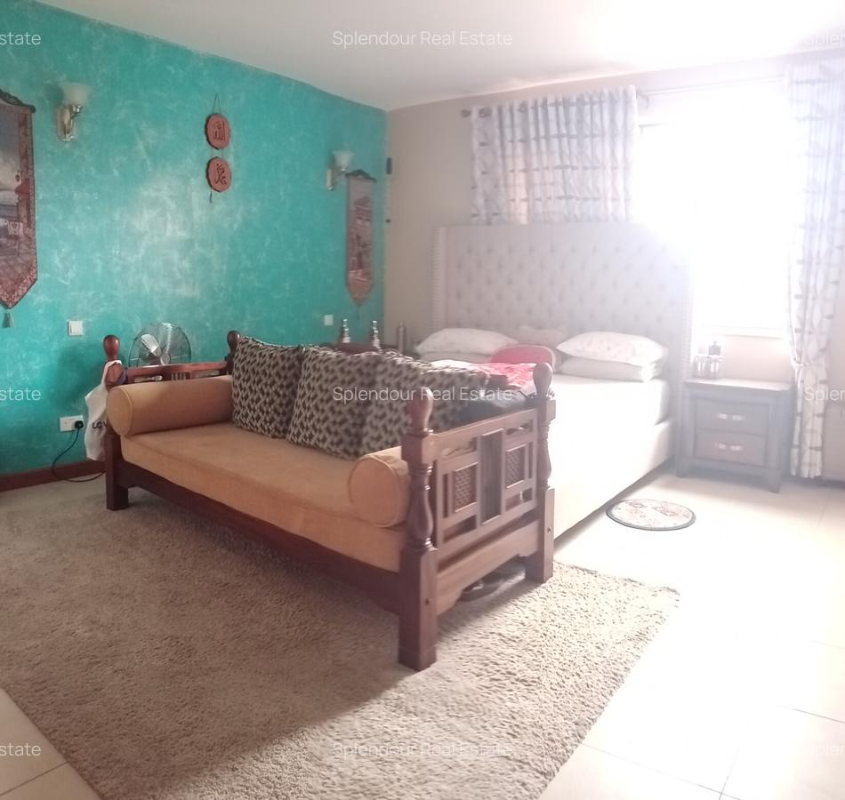 4 Bed Apartment with En Suite in Parklands - 12