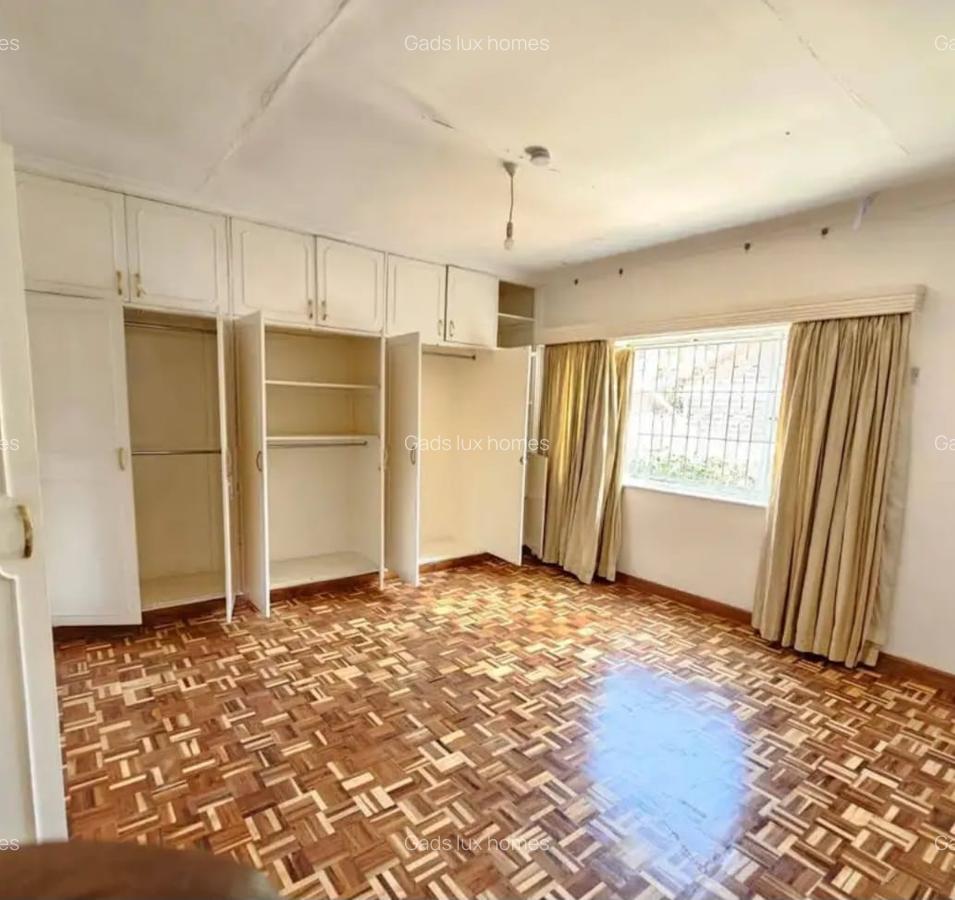 4 Bed Townhouse with En Suite at Kyuna - 9