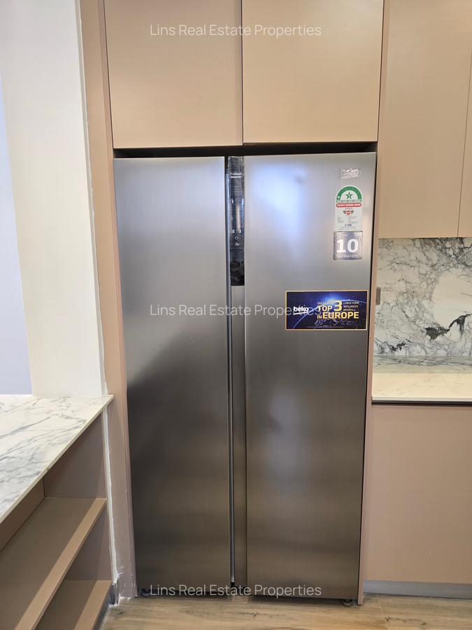 2 Bed Apartment with En Suite in Brookside - 9