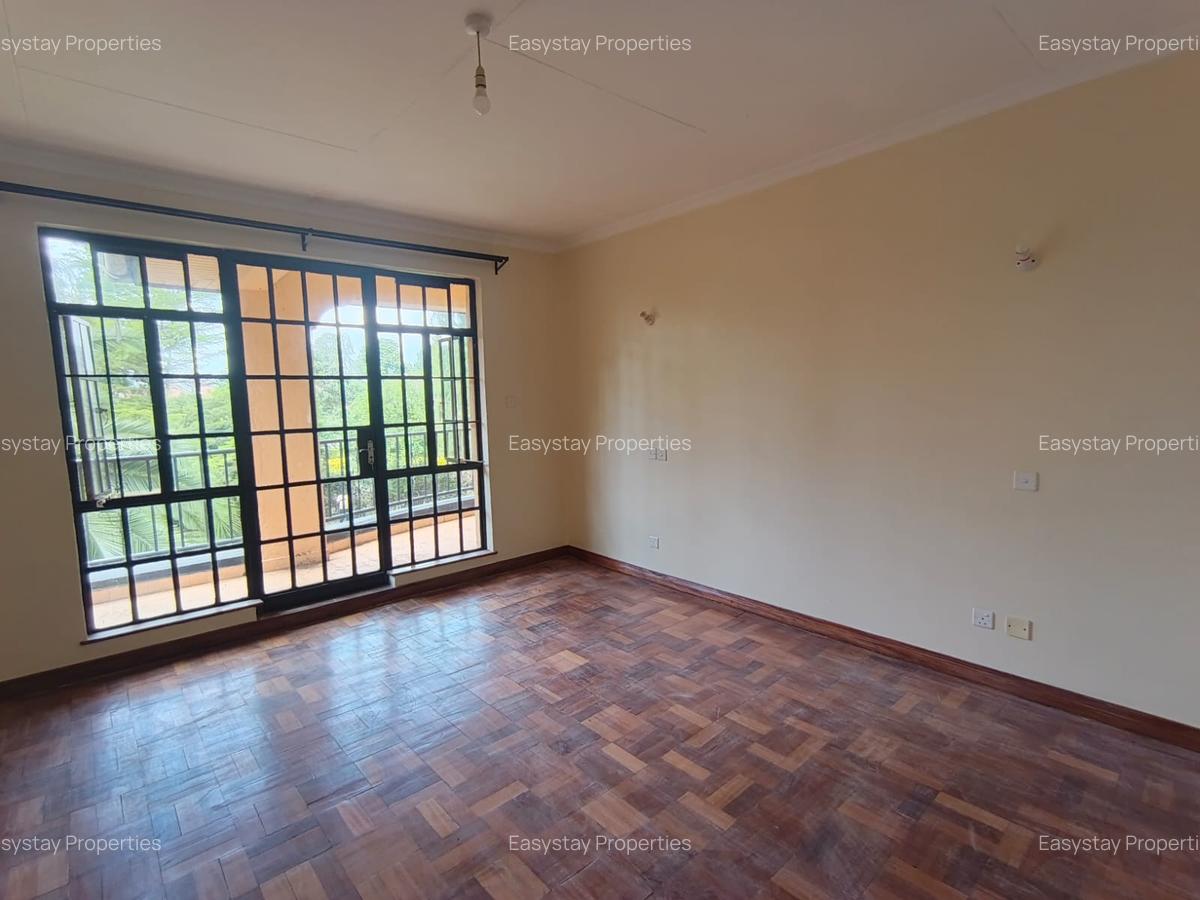 4 Bed House with En Suite in Runda - 6