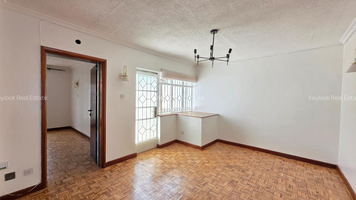 4 Bed Townhouse with En Suite at Lavington Green - 4