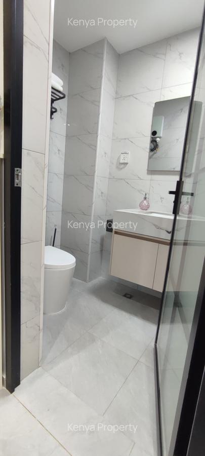 1 Bed Apartment with Swimming Pool at Wood Avenue - 16