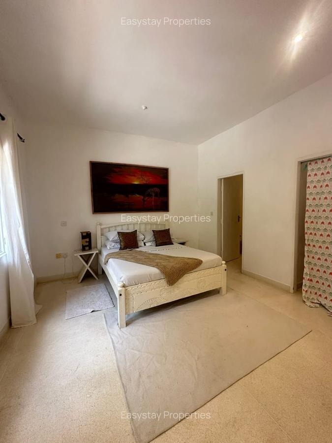 2 Bed Apartment in Malindi - 5