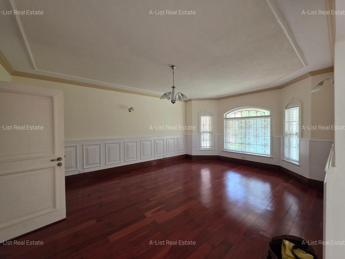 4 Bed Townhouse with En Suite at Kitisuru Road - 4