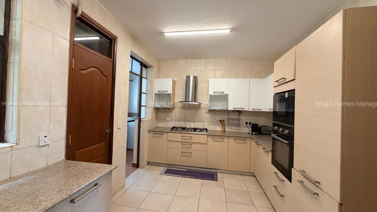 Furnished 3 Bed Apartment with En Suite in Kilimani - 5