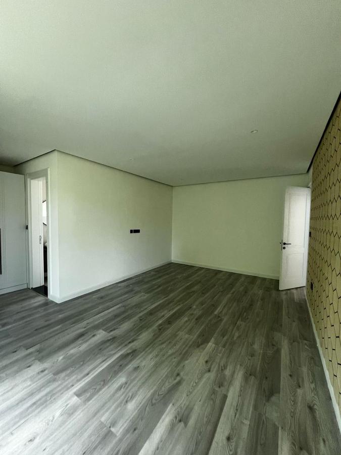 5 Bed Townhouse in Lavington - 7