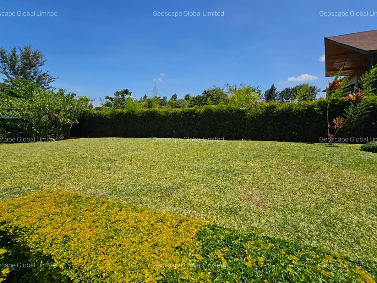 5 Bed House with En Suite in Runda - 7