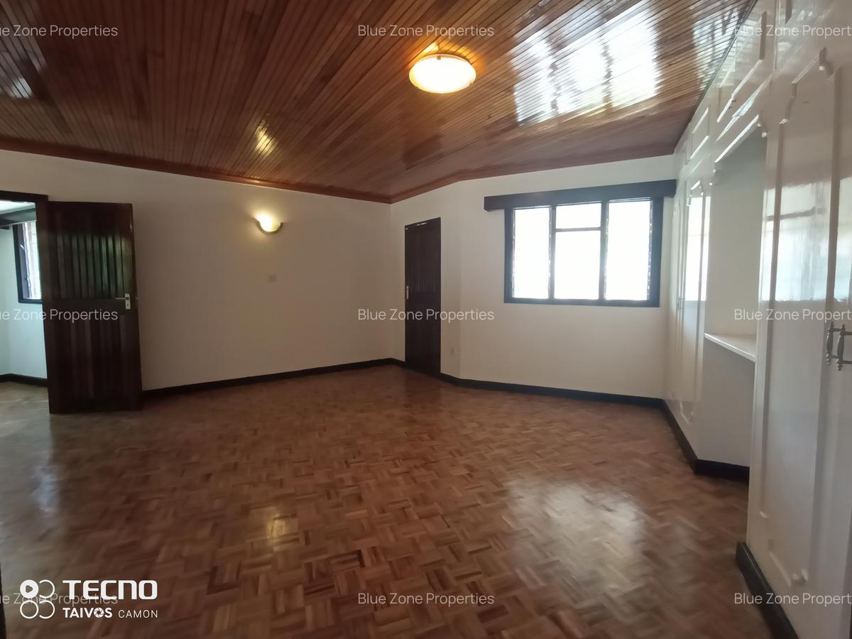 5 Bed House with En Suite at Off Un Avenue - 14