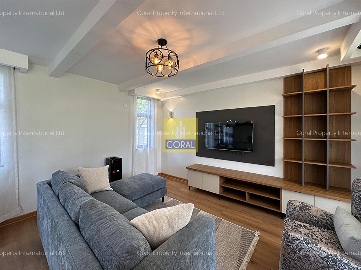 2 Bed Apartment in Ridgeways - 1