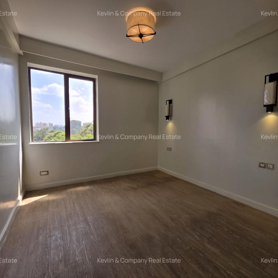 2 Bed Apartment with En Suite in Riverside - 8