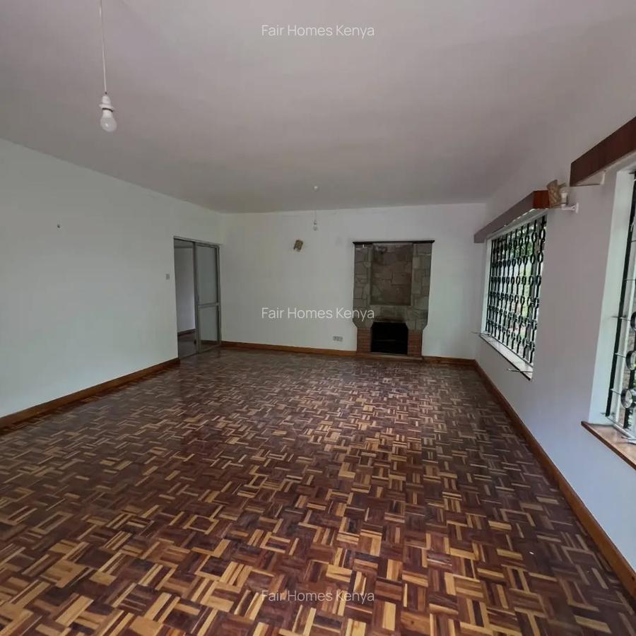 4 Bed Townhouse with En Suite at James Gichuru - 15