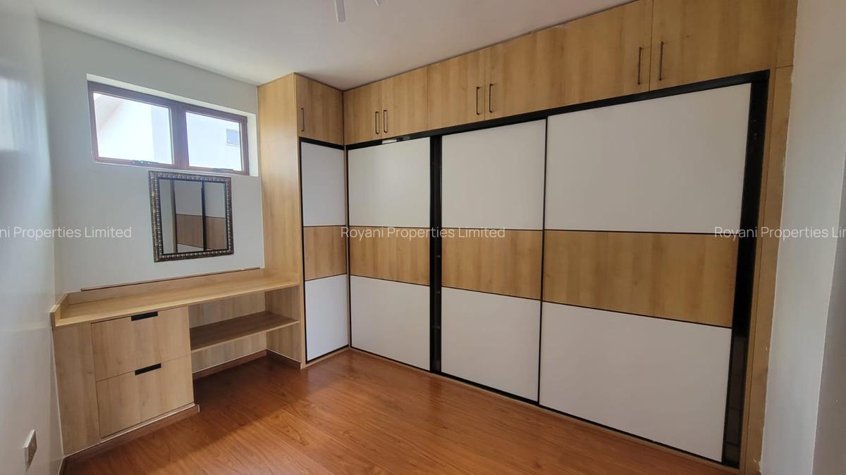 4 Bed House with En Suite in Runda - 9