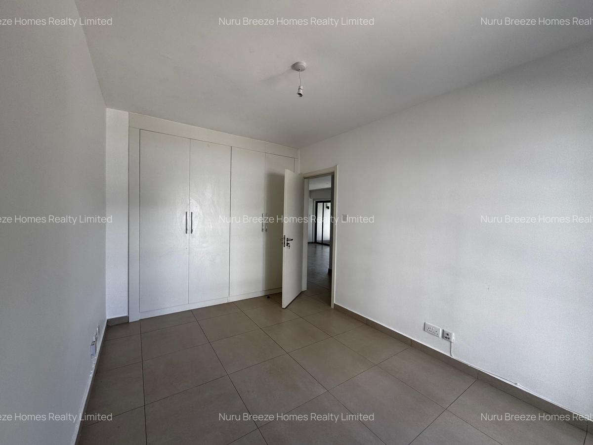 2 Bed Apartment with En Suite in Lavington - 19