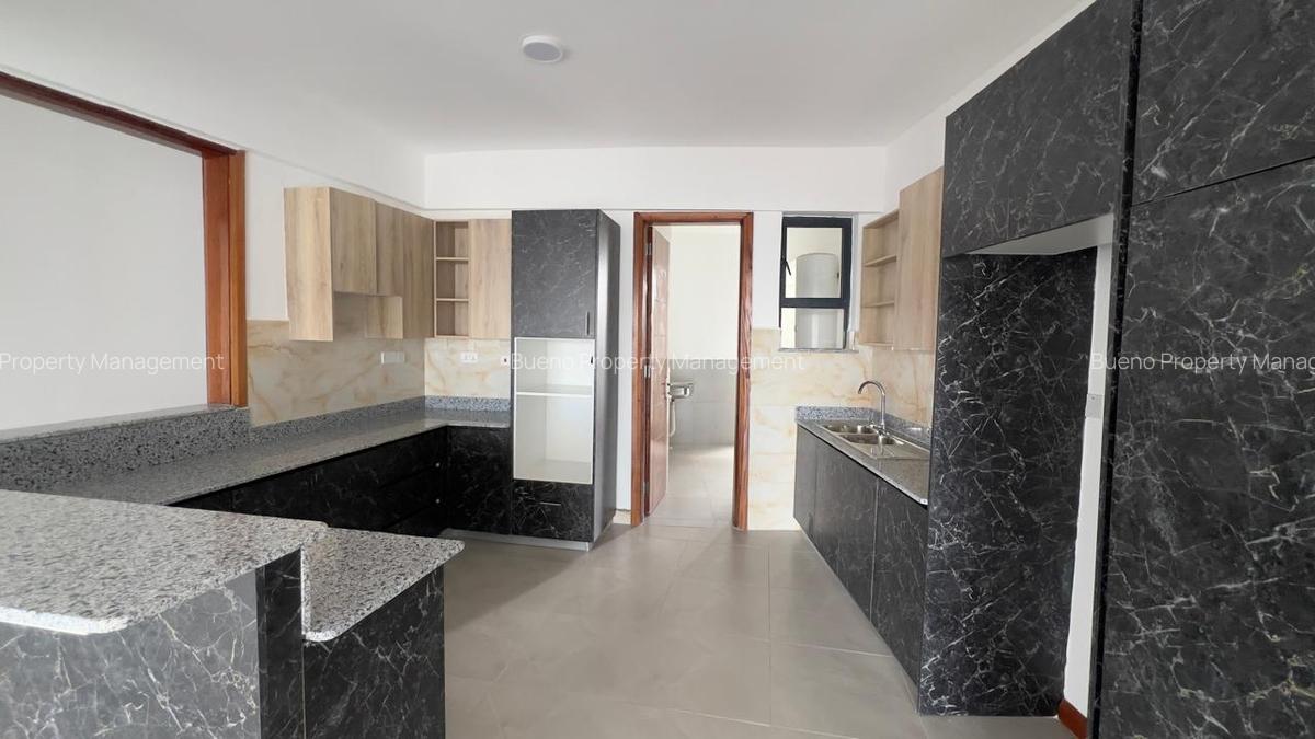 2 Bed Apartment with En Suite in Kilimani - 3