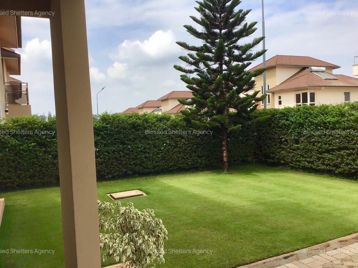 4 Bed Villa with En Suite in Kiambu Road - 15