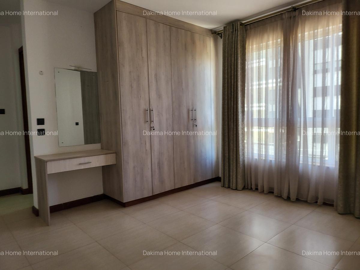 4 Bed Apartment with En Suite in General Mathenge - 15