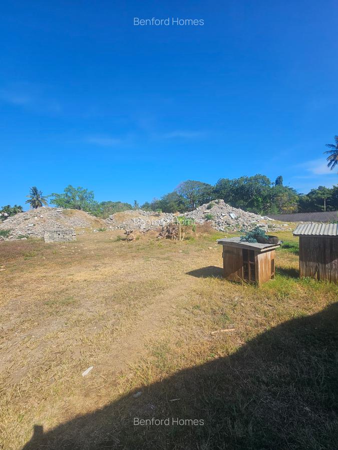 1 ac Land at Nyali - 2