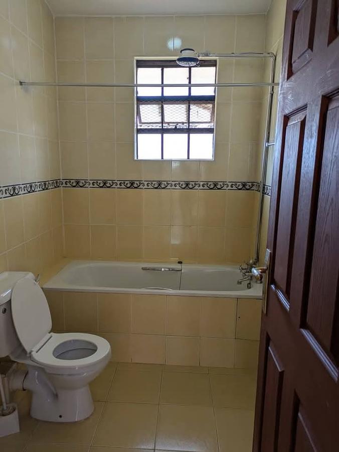2 Bed Apartment with En Suite in Westlands Area - 9