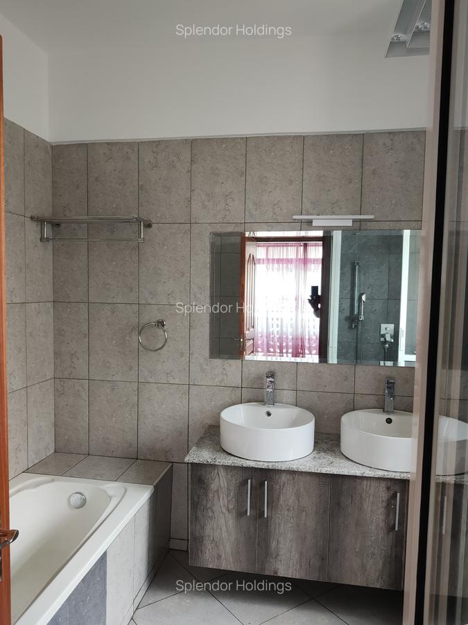 3 Bed Apartment with En Suite in Kilimani - 7