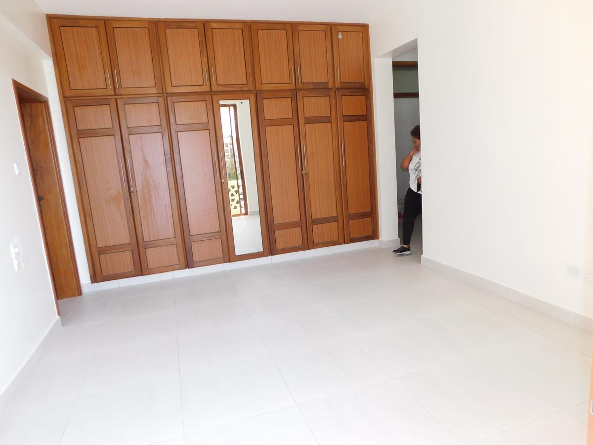 3 Bed Apartment with En Suite in Nyali Area - 15