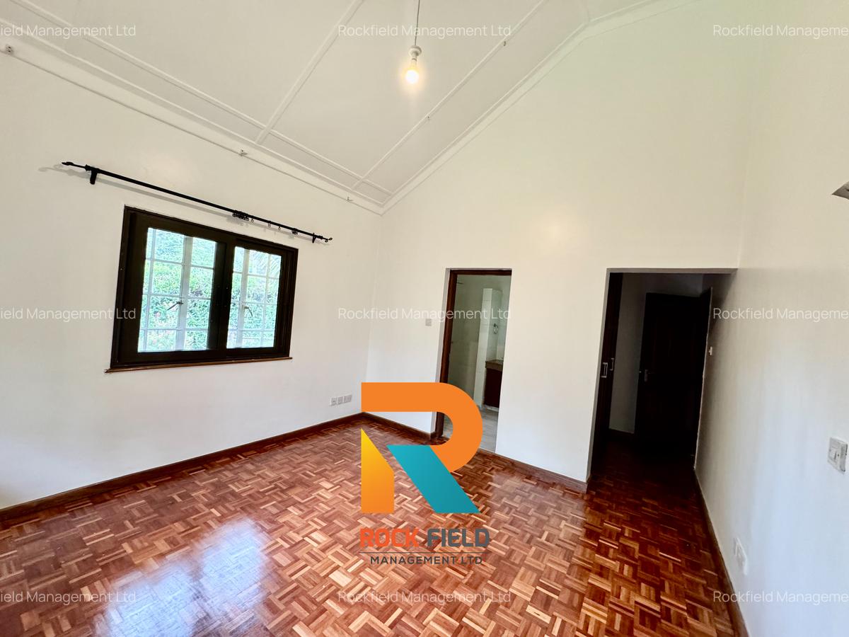 5 Bed Townhouse with En Suite in Rosslyn - 17