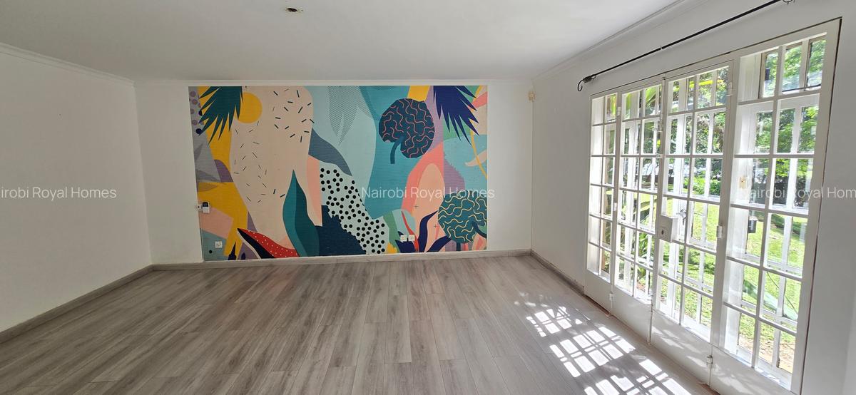 4 Bed House with En Suite at Jacaranda Avenue - 9