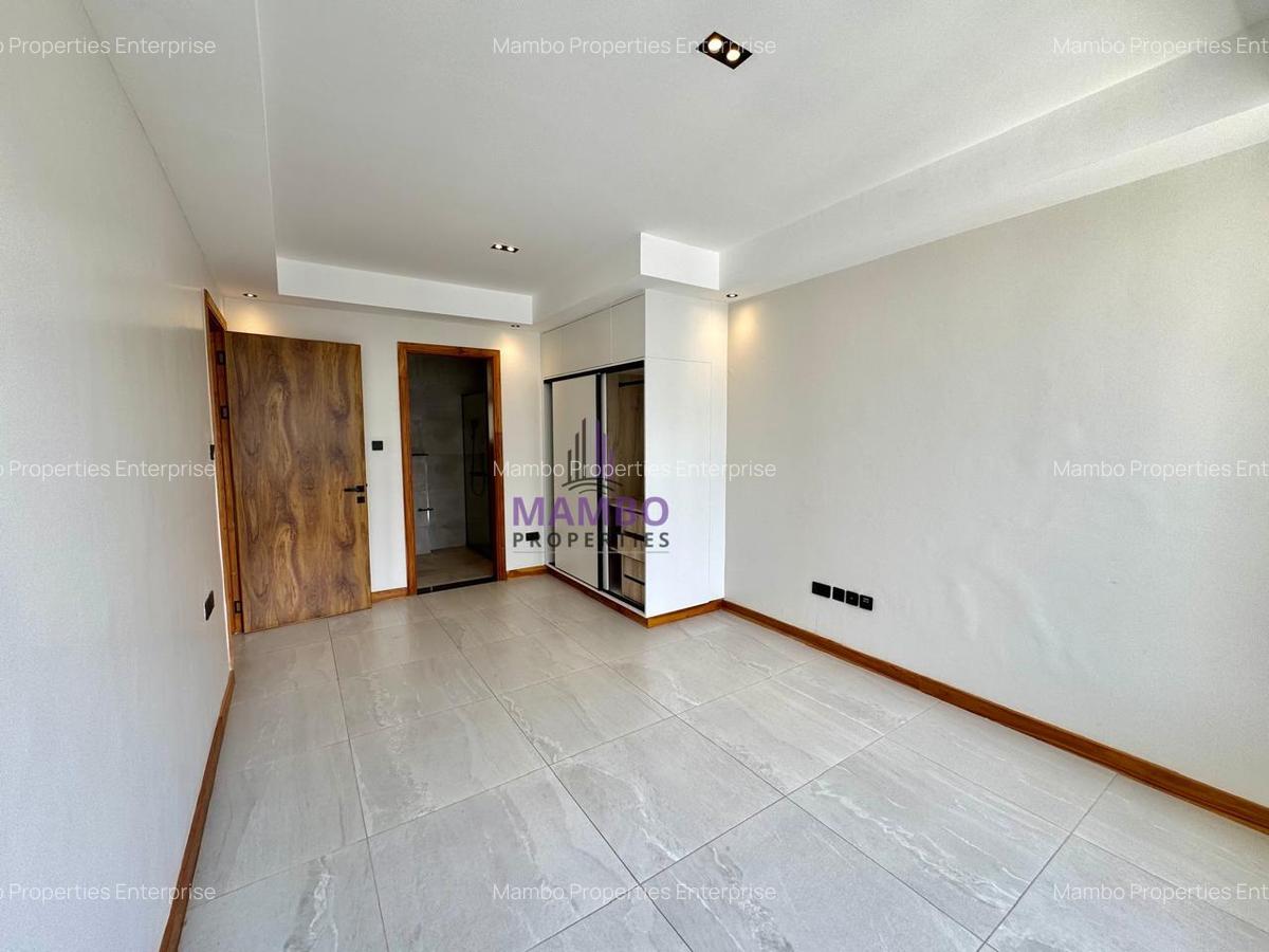 3 Bed Apartment with En Suite at Peponi Rd - 15