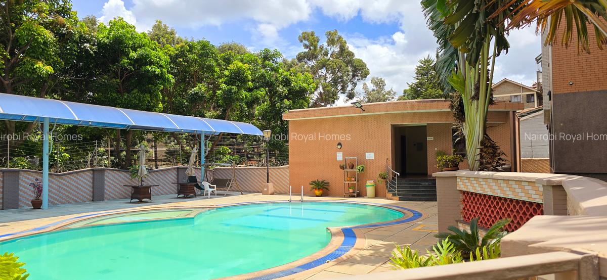 5 Bed Townhouse with En Suite at Lavington Green - 8