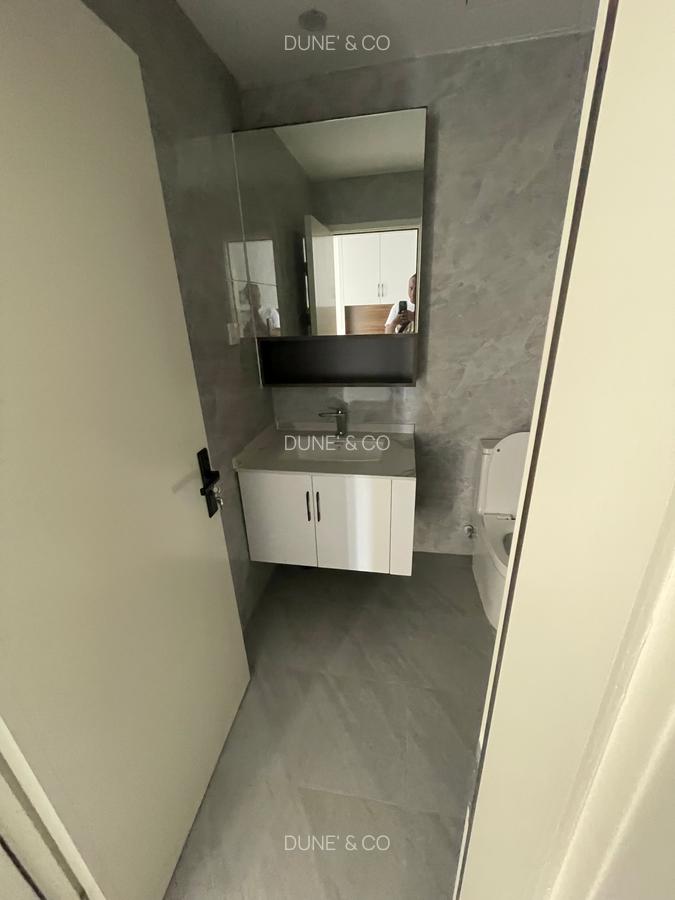 2 Bed Apartment with En Suite in Kilimani - 18