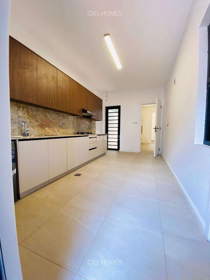 5 Bed Villa with Swimming Pool at Mzima Spring - 15