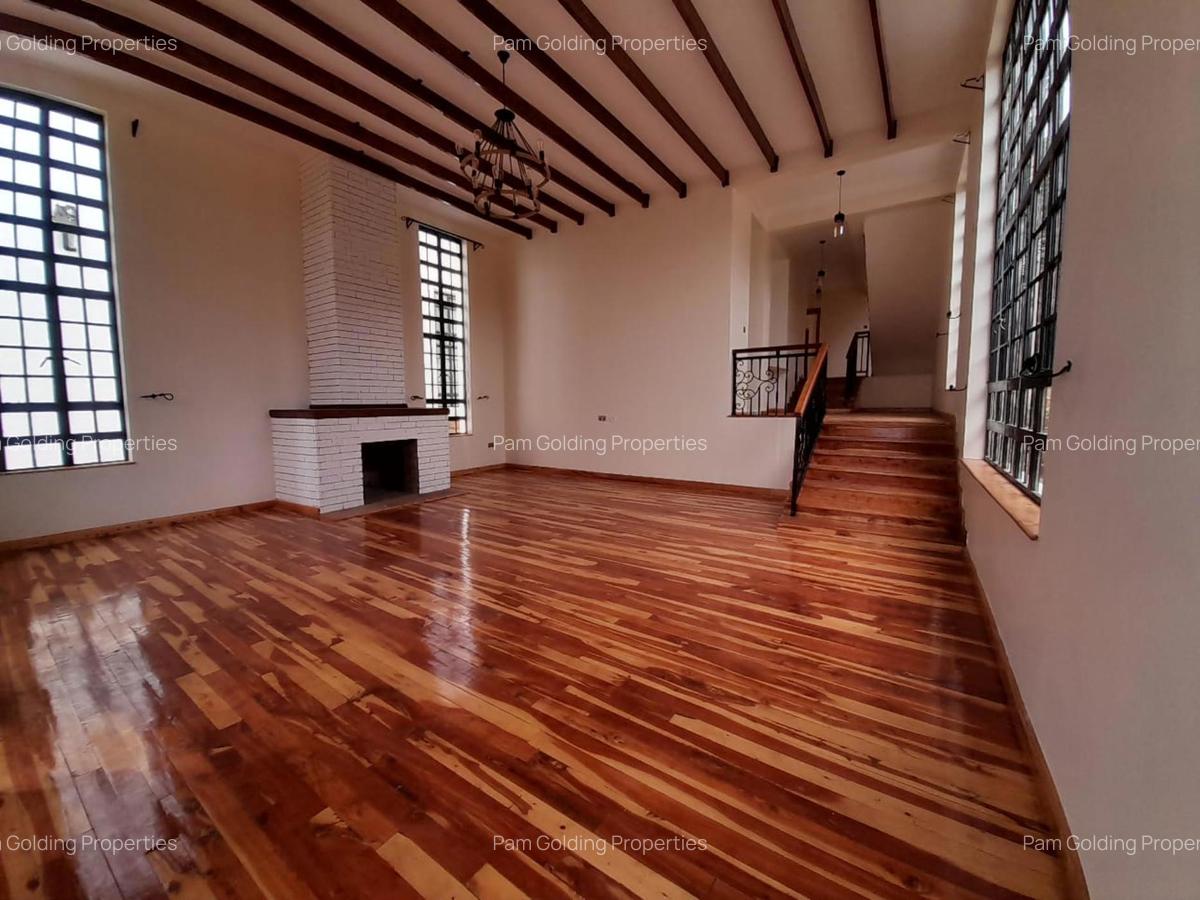 4 Bed House with En Suite in Karen - 2