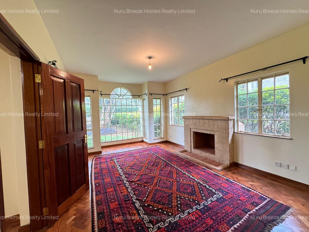 5 Bed Townhouse with En Suite in Rosslyn - 16