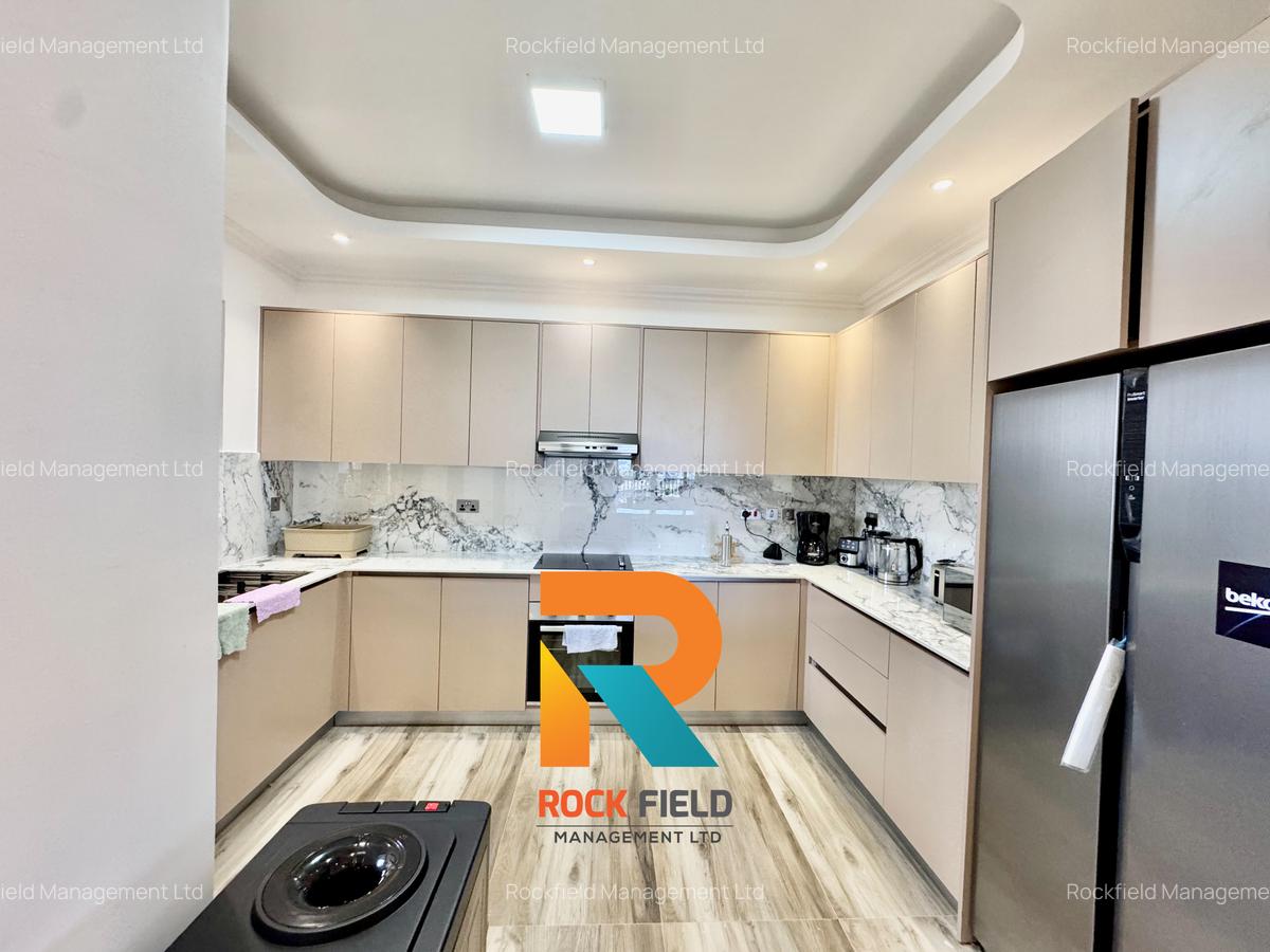 Furnished 2 Bed Apartment with En Suite in Brookside - 3