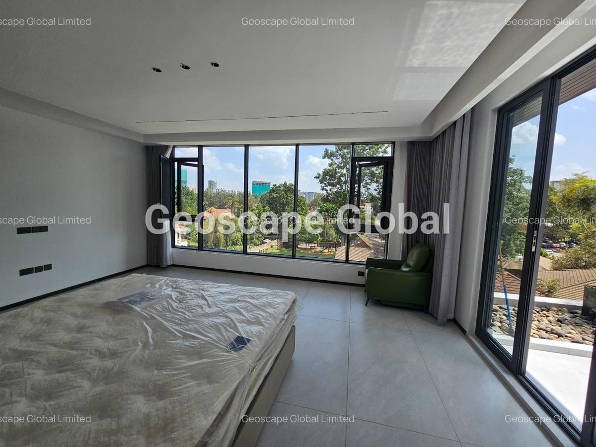 4 Bed Townhouse with En Suite in Lavington - 2