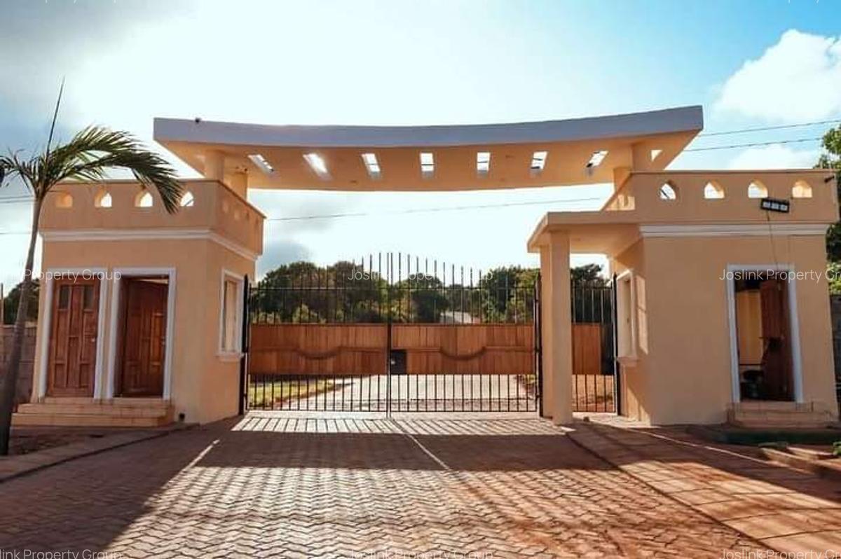 4 Bed Apartment with En Suite at Mt Kenya - 4