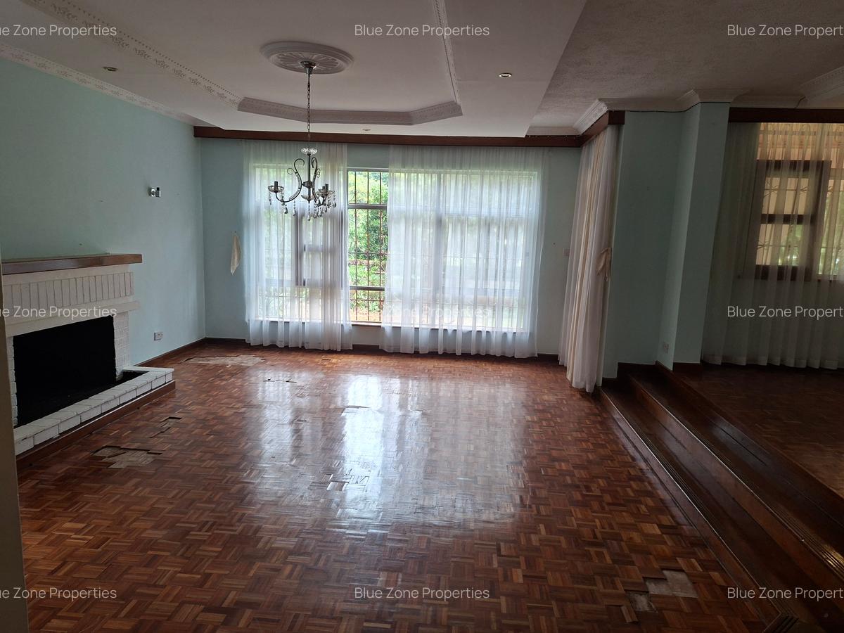 4 Bed House with En Suite at Off Mimosa Rd - 5