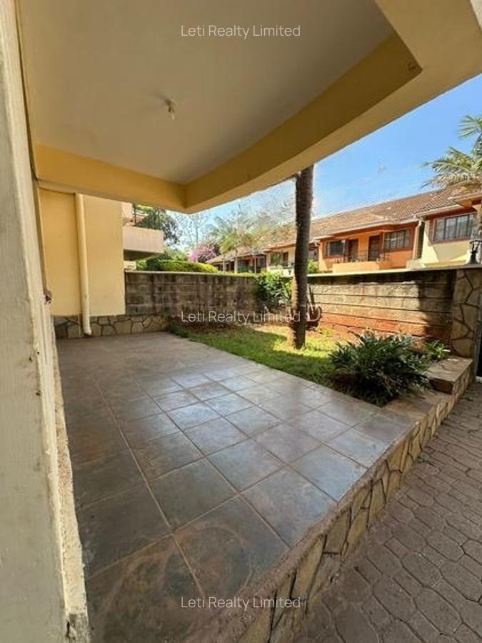 5 Bed Townhouse with En Suite in Lavington - 2