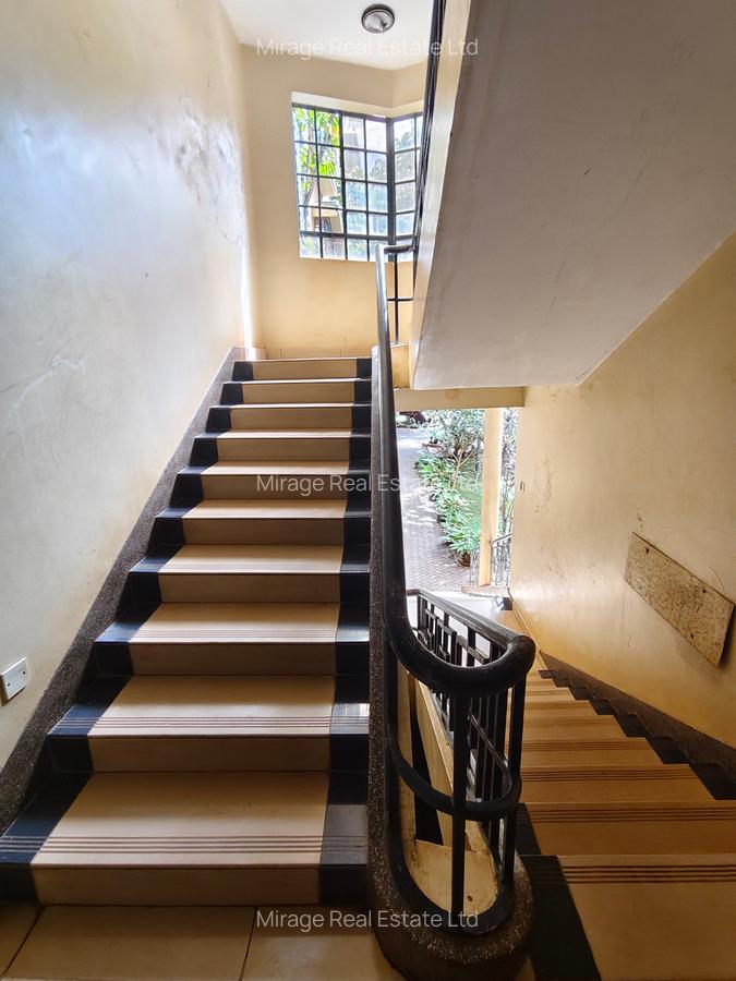 3 Bed Apartment with En Suite in Kileleshwa - 10