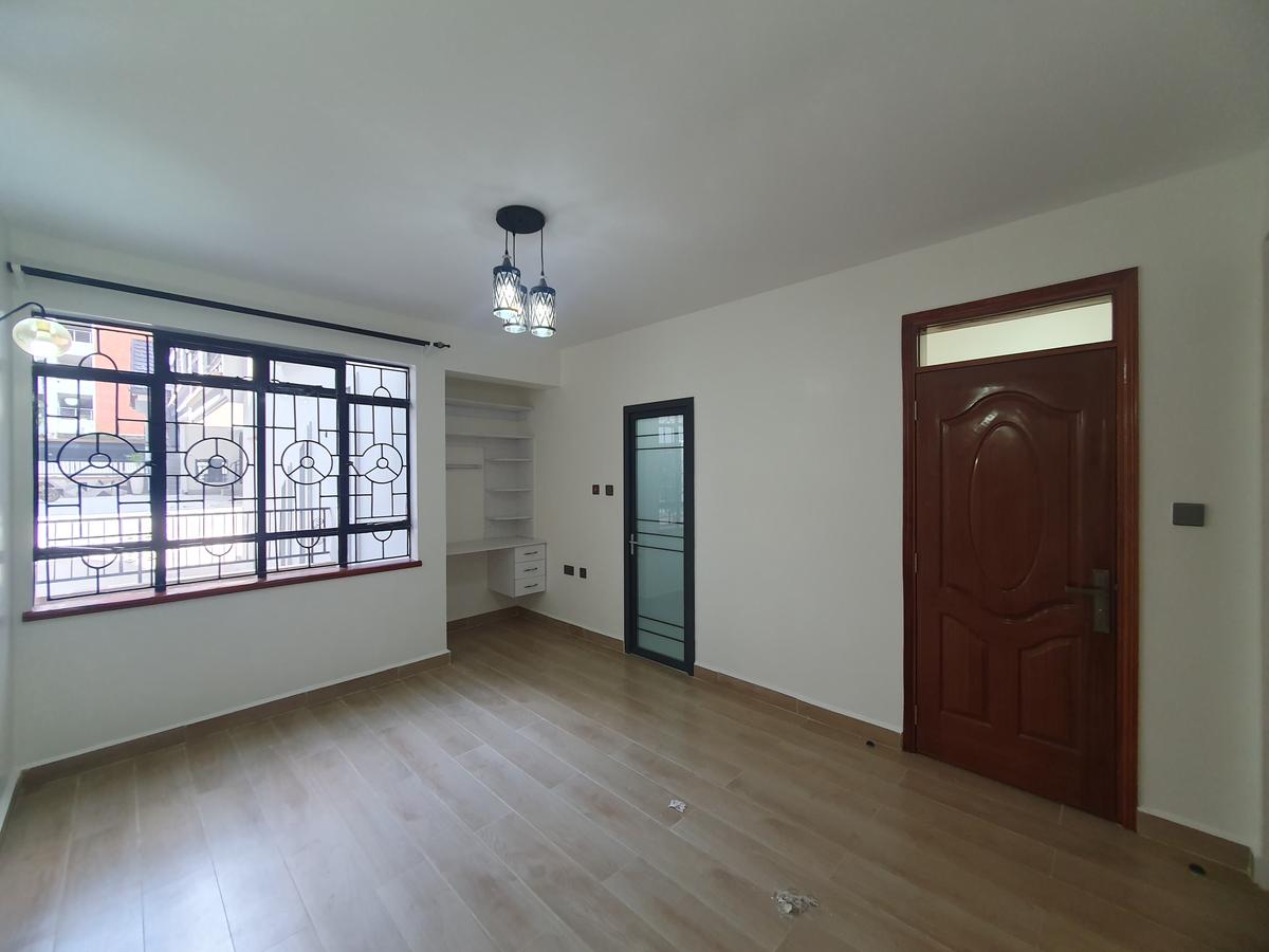 2 Bed Apartment with En Suite in Westlands Area - 11