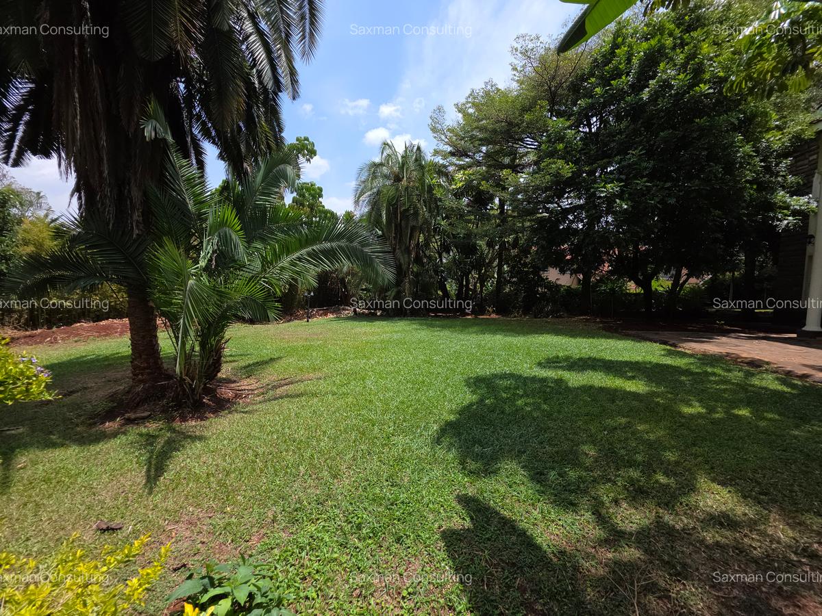 4 Bed House with En Suite in Lake View - 16