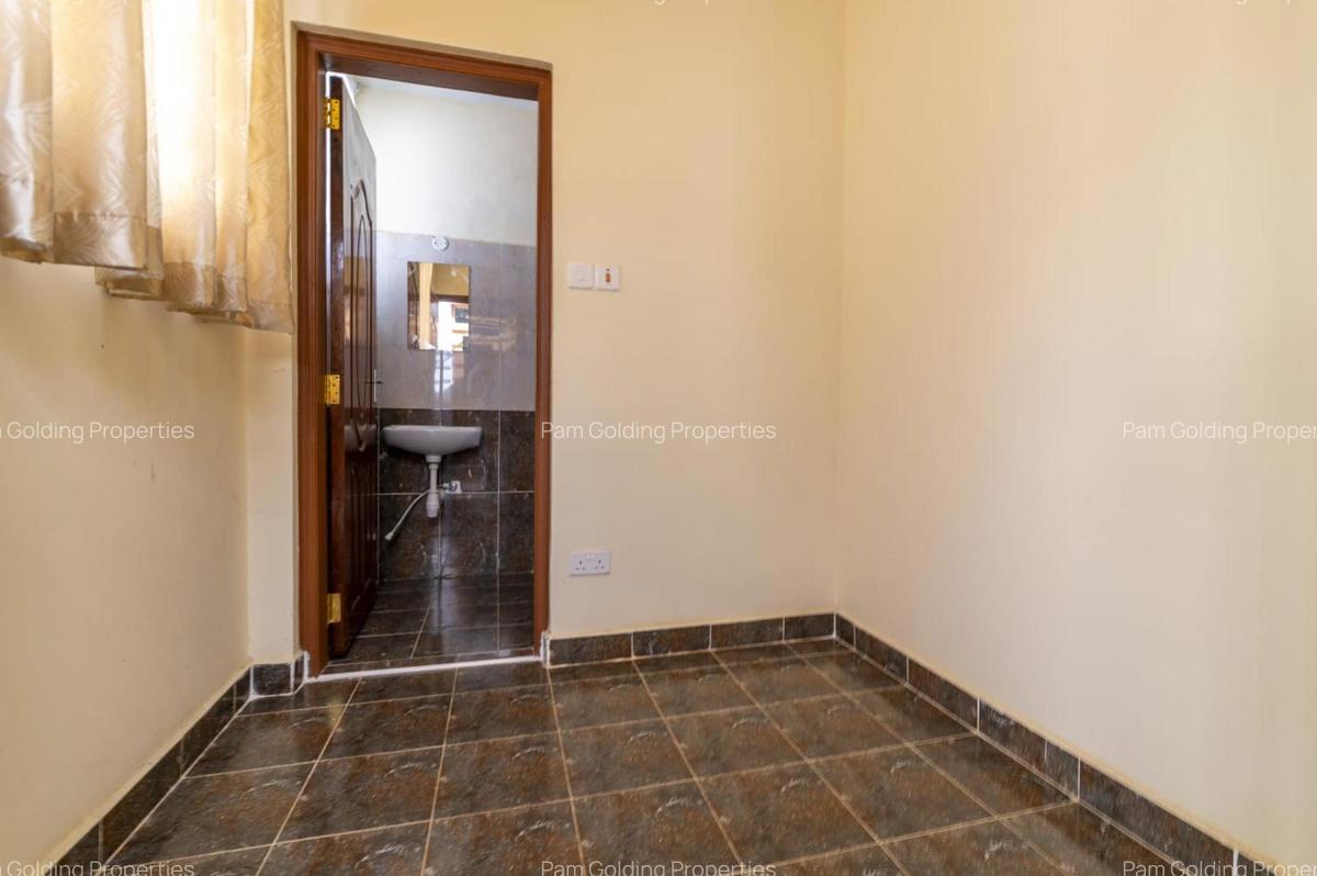 4 Bed Townhouse with En Suite in Athi River - 7