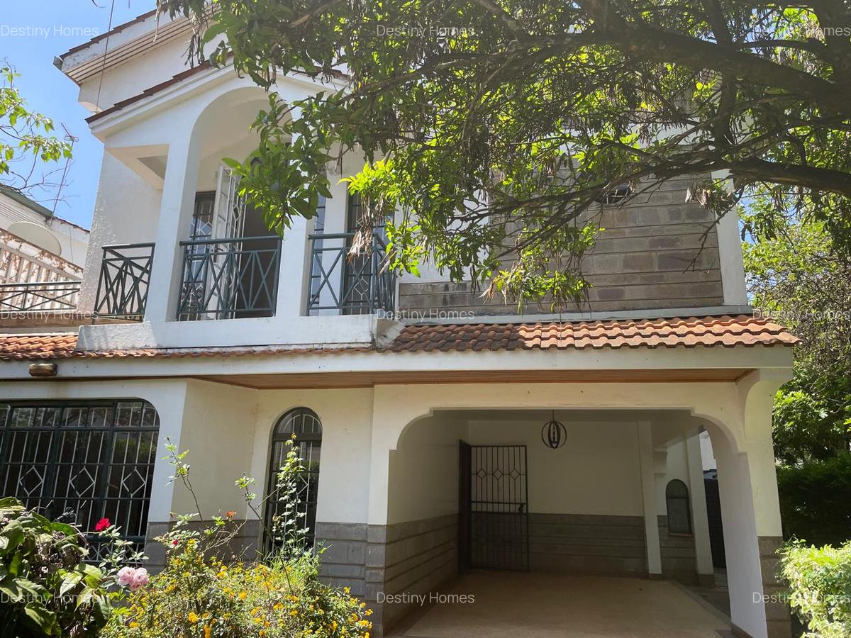 4 Bed Townhouse with En Suite in Lavington - 1